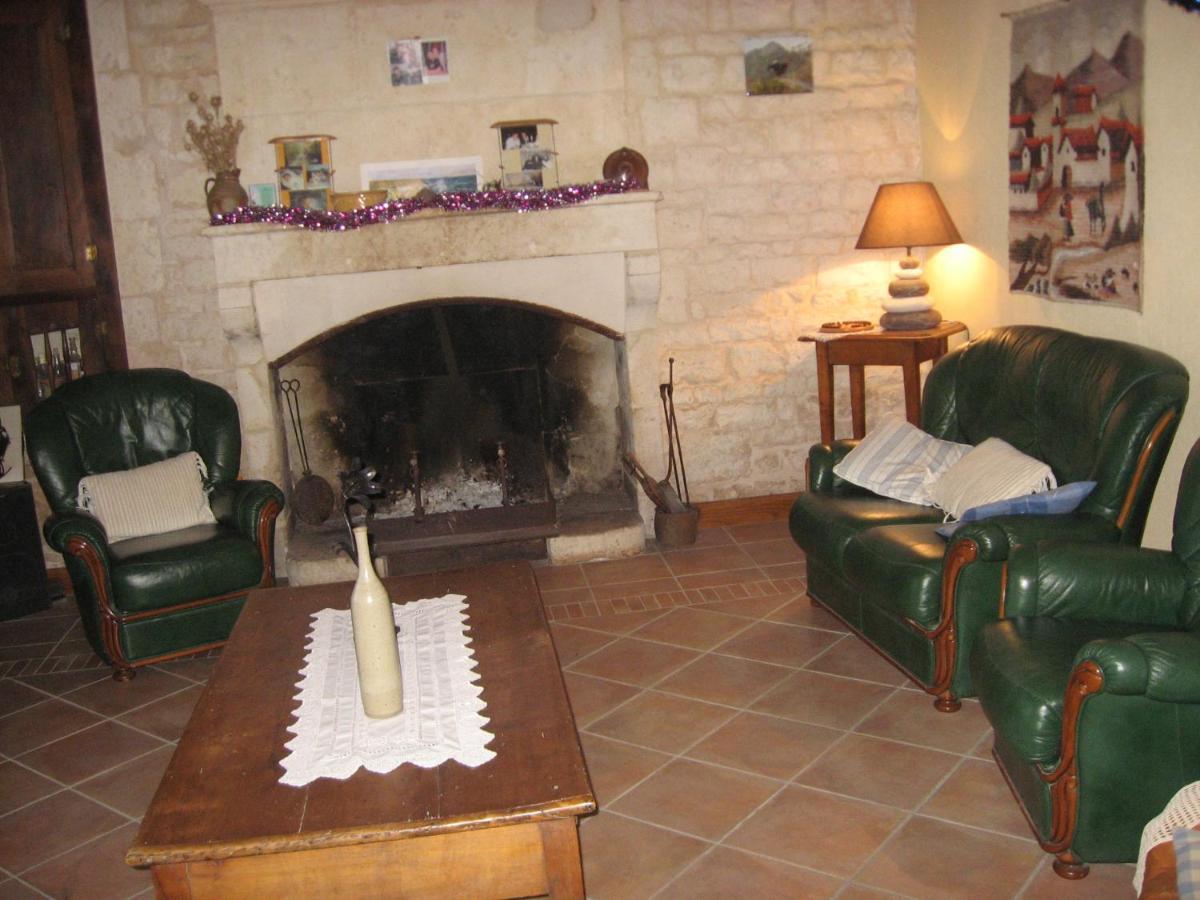 La Ferme De Magnantru Bed & Breakfast Perigne Bagian luar foto